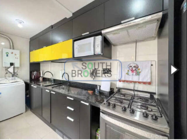 #587 - Apartamento para Venda em São José dos Pinhais - PR