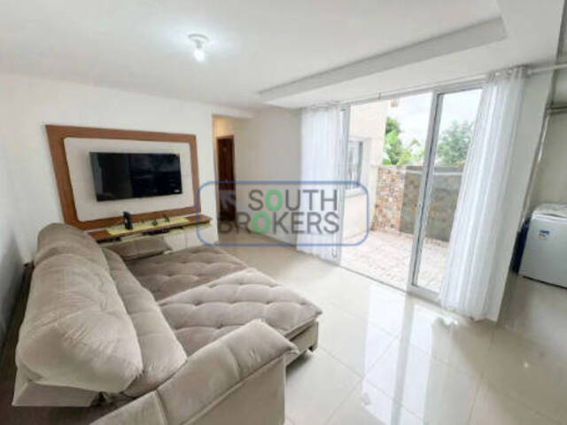 #587 - Apartamento para Venda em São José dos Pinhais - PR
